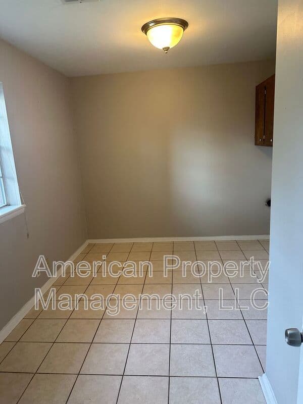 Tulsa House: 4512 S Kingston Ave