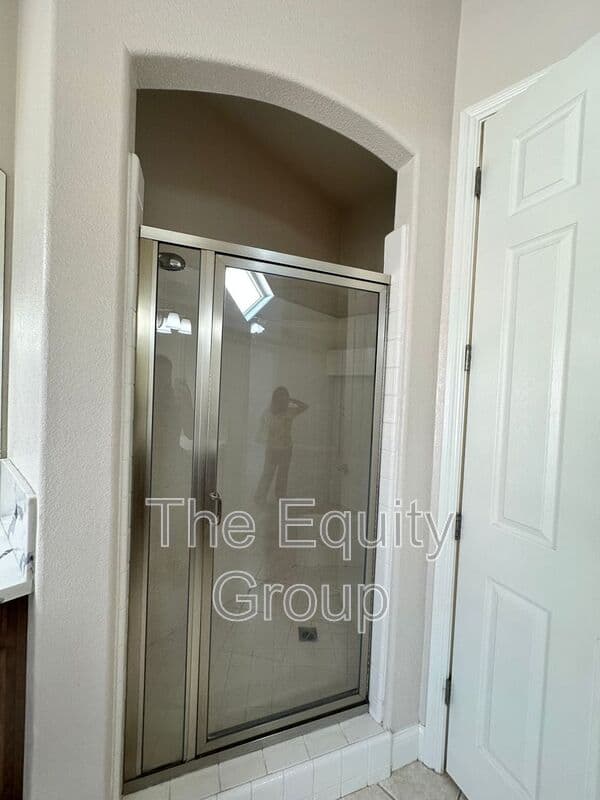 Visalia House: 239 North Preston St