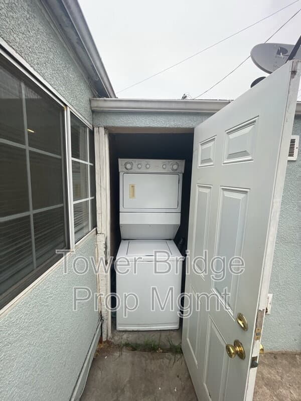 Sacramento Condo: 1313 Lochbrae Rd