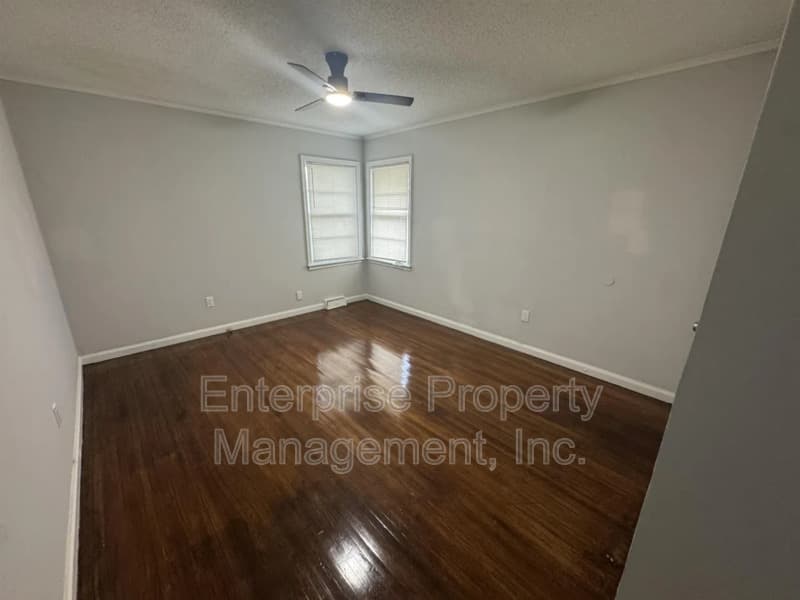Memphis House: 3766 Argonne St