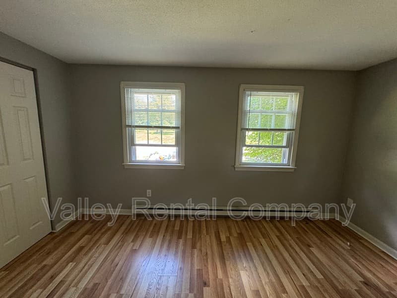 Sunderland Condo: 87 South Silver Lane - 2