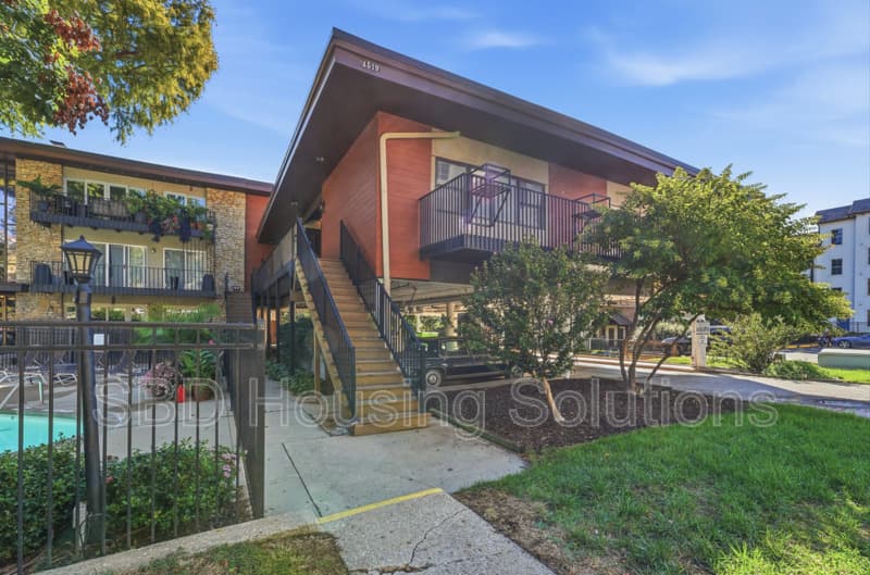 Kansas City Condo: 4519 Headwood Dr