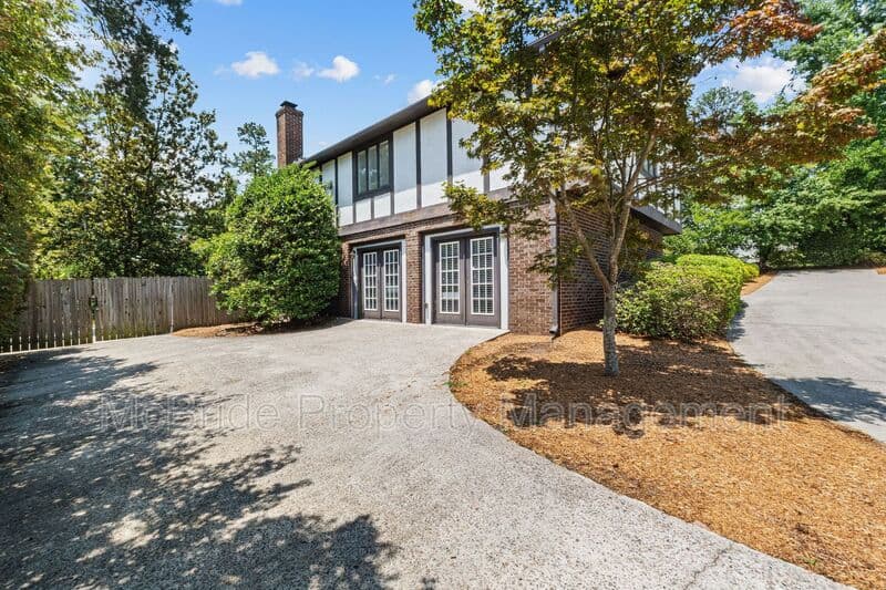 Augusta House: 3322 Wheeler Road