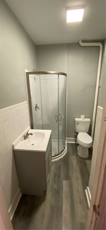York House: 144 West Jackson Street - D