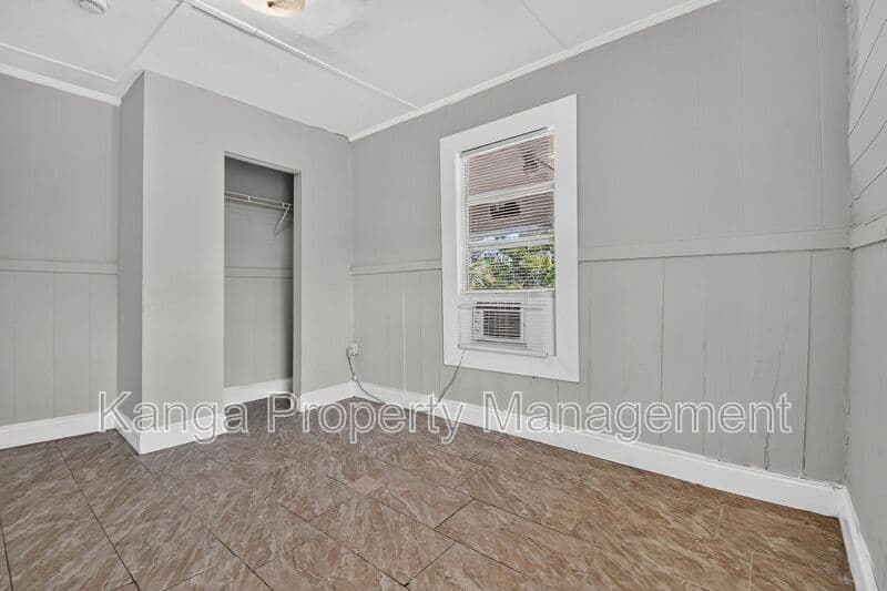 West Palm Beach Condo: 885 7th St