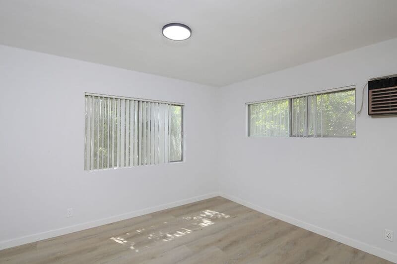 Glendale House: 346 N. Louise Street
