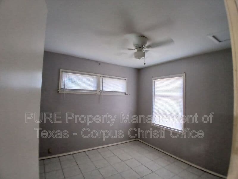 Corpus Christi House: 4701 Prinston Dr