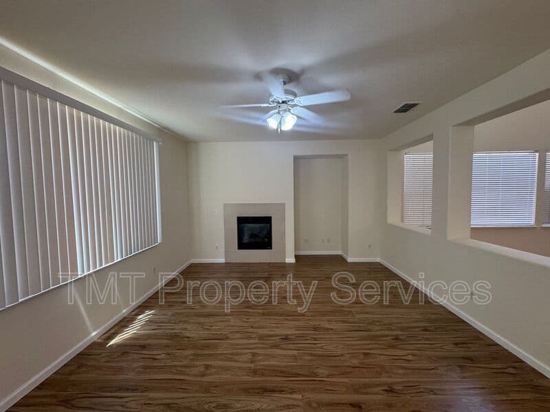 Elk Grove House: 9654 Little Harbor Way