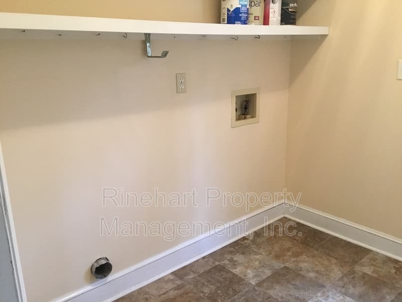 Rock Hill House: 3016 Hilton Road