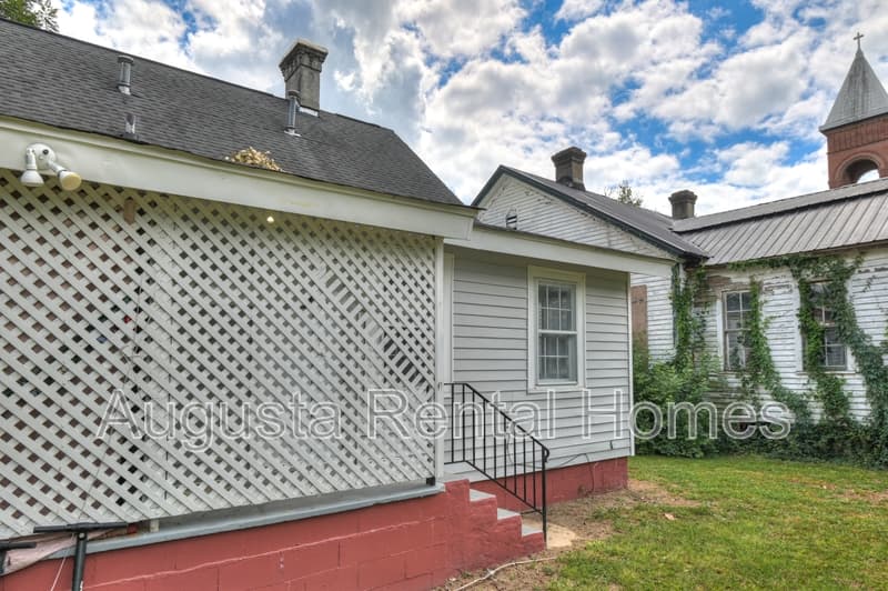 Augusta Condo: 515 3rd Street - B