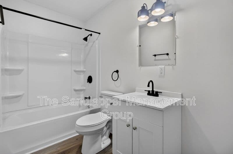 North Charleston Townhome: 3107 AZALEA DR