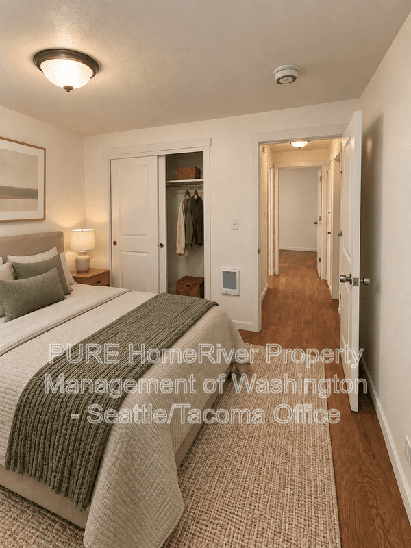 Lakewood House: 15501 Grant Ave SW
