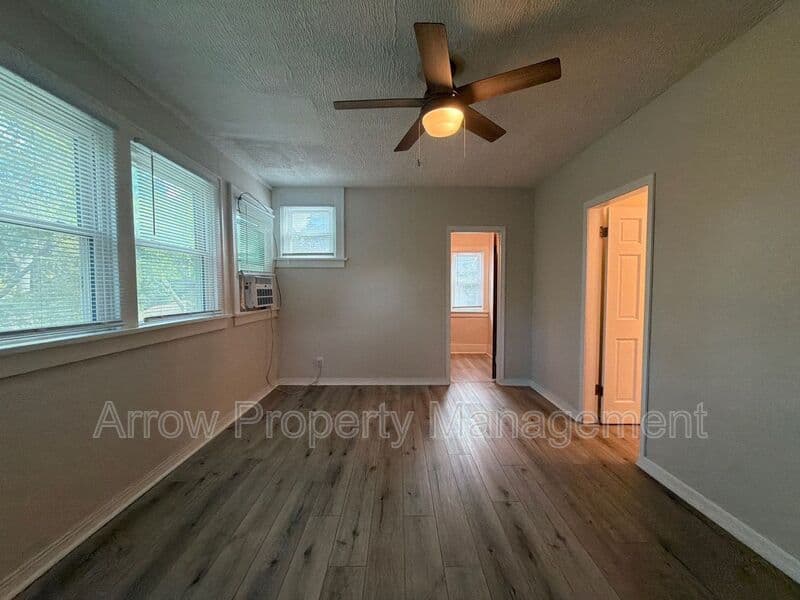 Lincoln Condo: 3304 South 40th Street