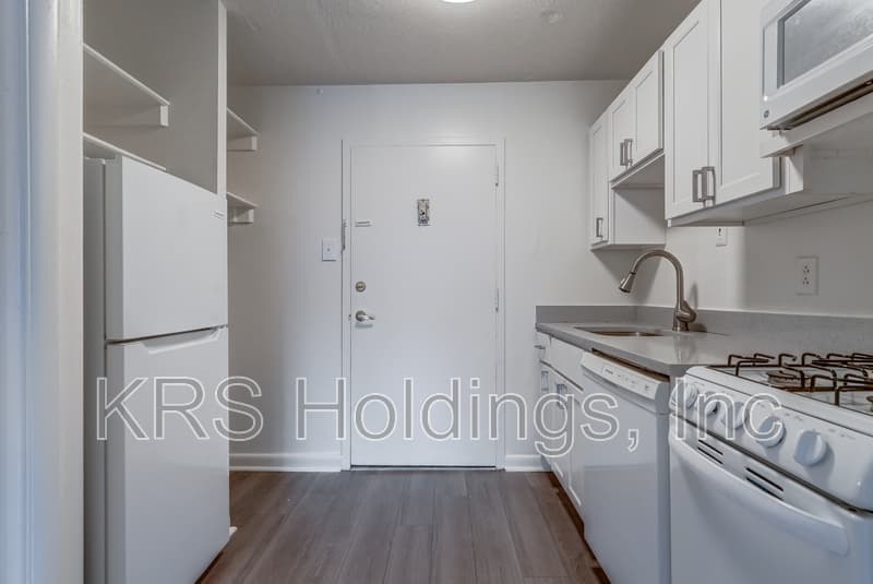 Richmond Apartment: 311 W Franklin St
