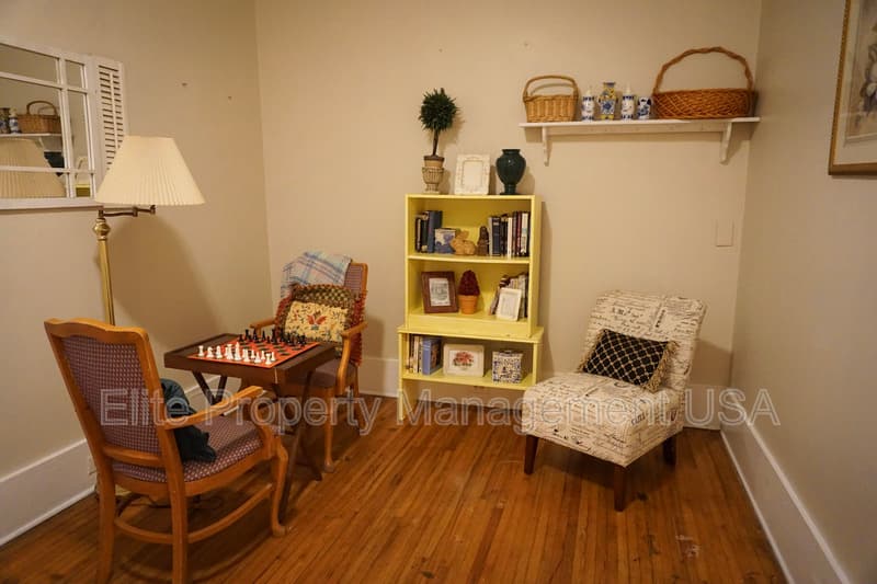 Lula Condo: 5904 Wall Street