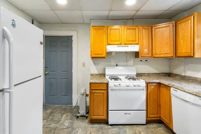 Syracuse Condo: 822 Westcott Street - 2