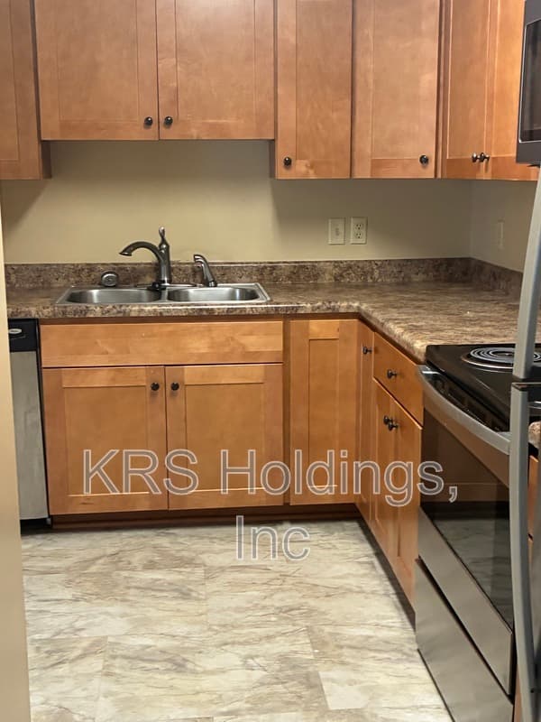 Harrisonburg Townhome: 1262 Old Windmill Court