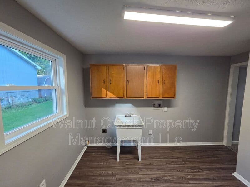 Elyria Condo: 41547 Elmwood St