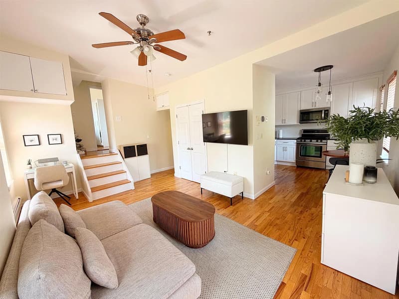 Jersey City Condo: 440 Jersey Ave