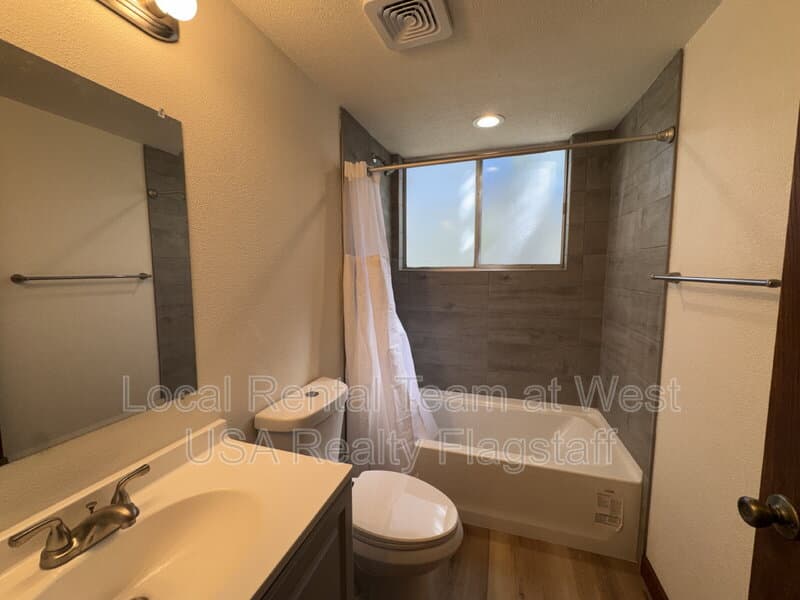 Flagstaff House: 422 E David Dr