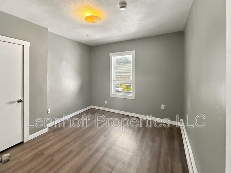 Lowell Condo: 142 Jewett Street - 3