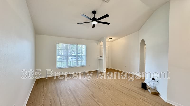 Spring Hill House: 12175 Katherwood Street