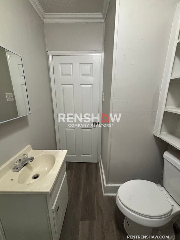 Memphis House: 3076 Harvester Ln E
