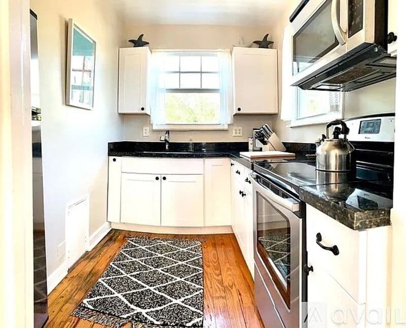 West Palm Beach House: 525 34th Street