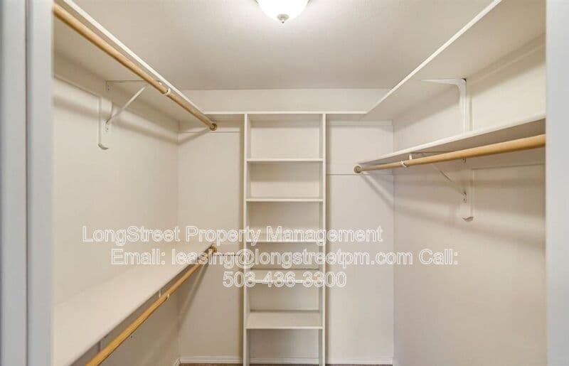 Adair Village House: 332 NE Carmen Pl