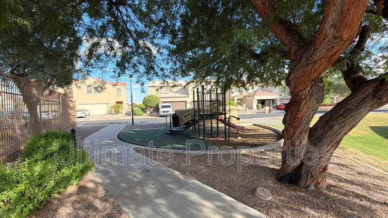 Peoria House: 7041 West Downspell Drive