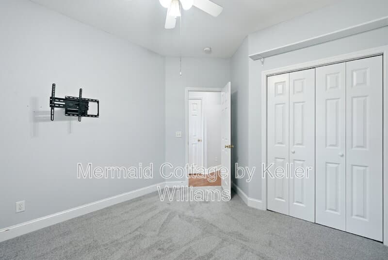 Beaufort House: 24 Pickens Street