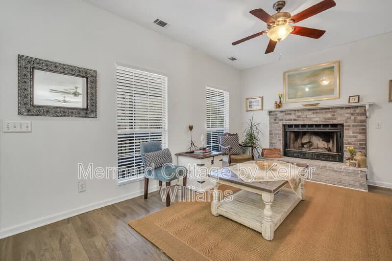 Ladys Island House: 19 LeMoyne Drive