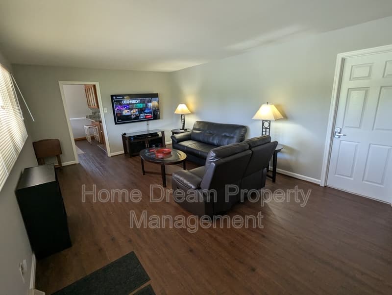 Fredericksburg House: 1401 Bragg Road A1