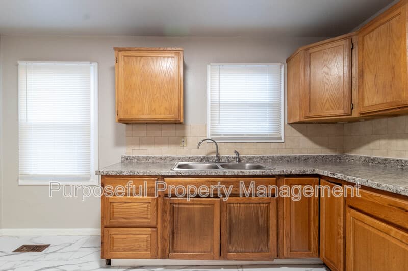 Del City House: 4017 Southeast 23rd Street