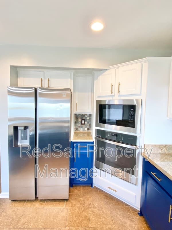 Poquoson House: 256R Hunts Neck Rd