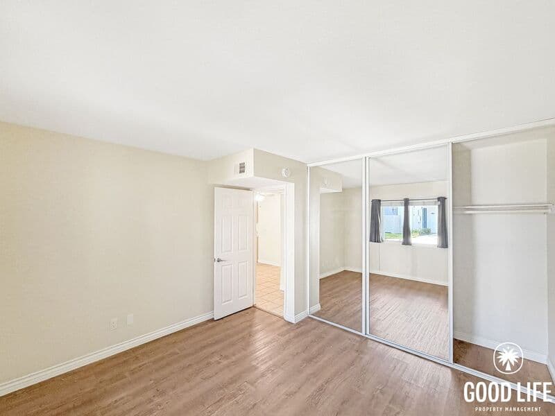 La Mesa Condo: 5425 Lake Murray Blvd