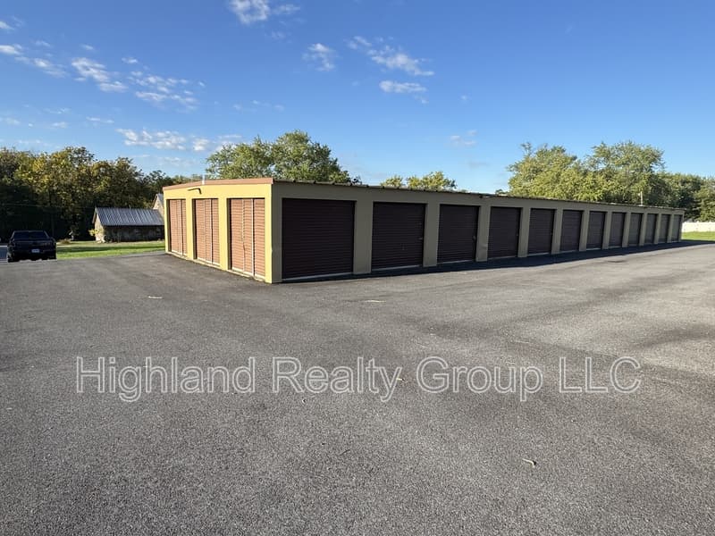 Hamburg Condo: 3396 Mountain Road