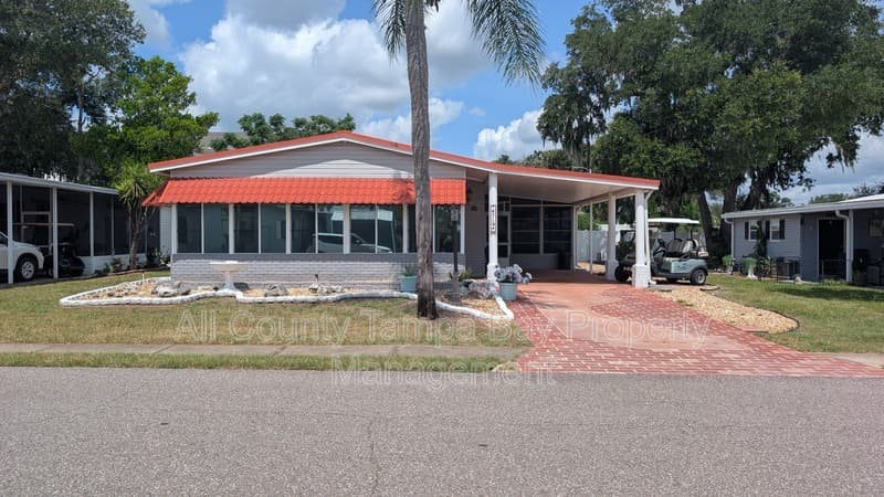 Zephyrhills House: 4719 Tangelo Dr