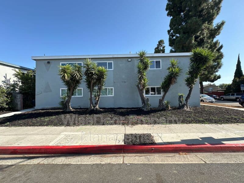 Garden Grove House: 10392 Lampson Ave