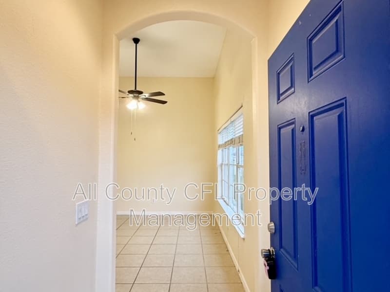 Orlando Townhome: 1972 Island Walk Drive