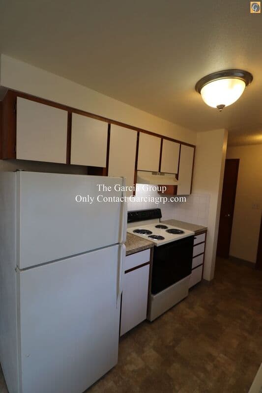 Oregon City Condo: 581 Holmes Lane