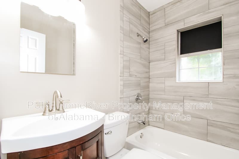 Birmingham House: 208 22nd St. Sw