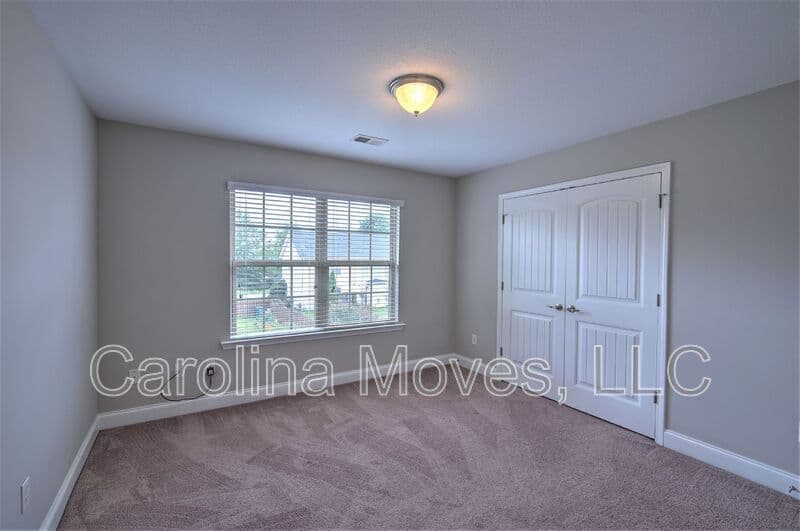Spartanburg House: 836 Bayshore Lane