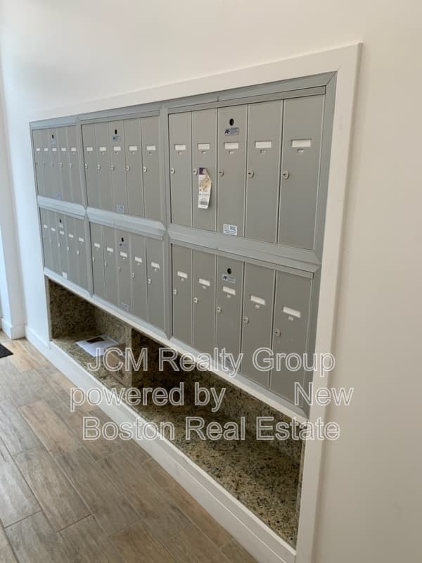 Chelsea Condo: 16 Fifth Street