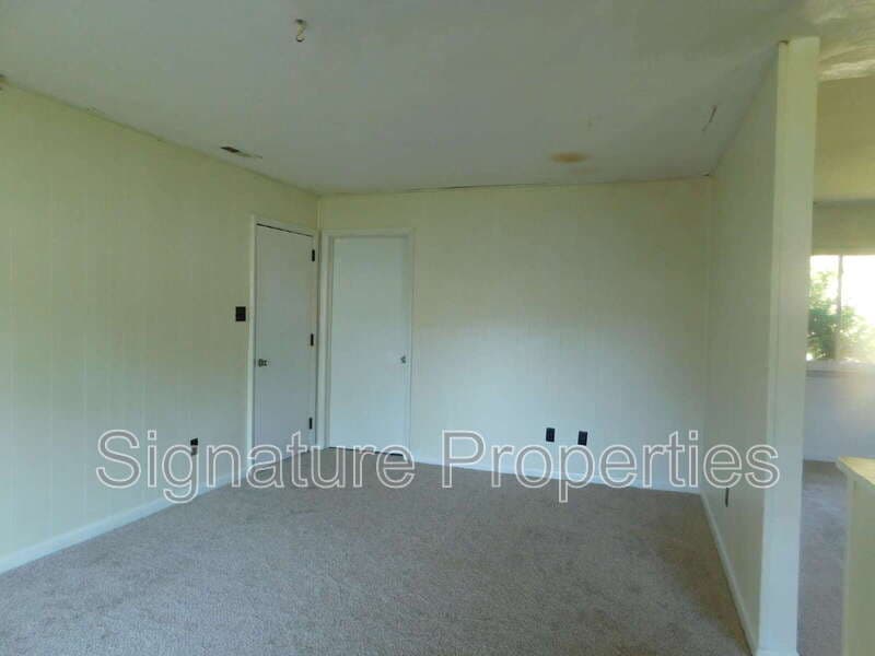 Virginia Beach House: 3825 Annie Ln