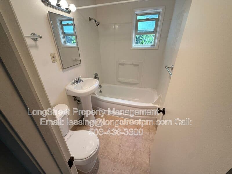 Corvallis Condo: 2608 NW Tyler Ave