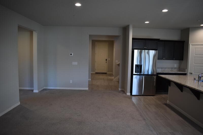 Madera House: 610 Wood Crest Avenue