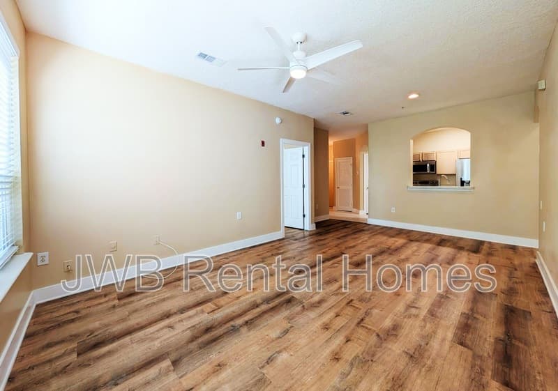 Jacksonville Condo: 10550 Baymeadows Rd #322