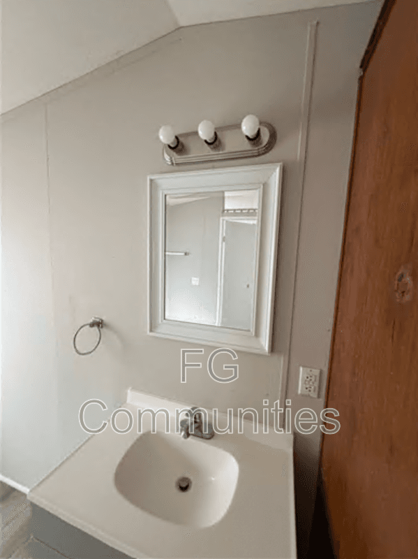 Morganton House: 1754 Zion Rd Unit 33