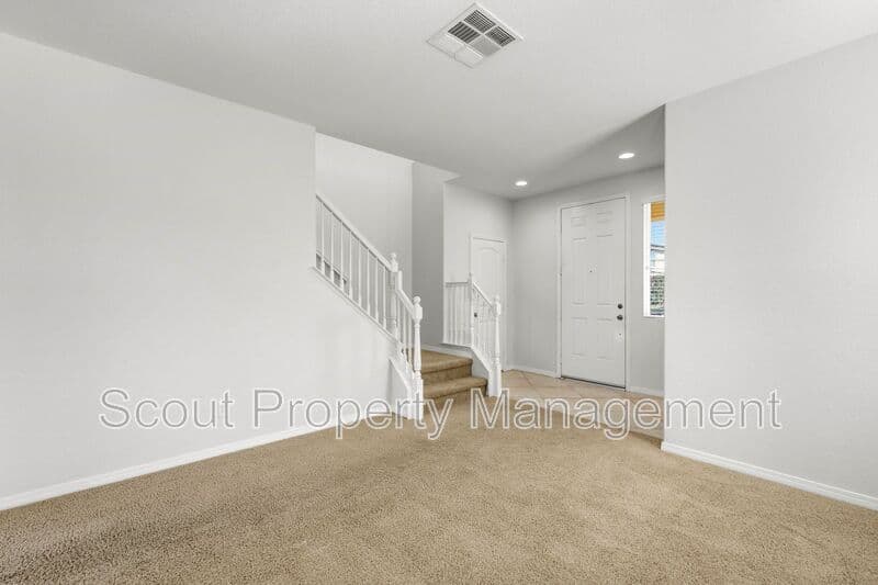 Menifee House: 29128 Rockledge Drive